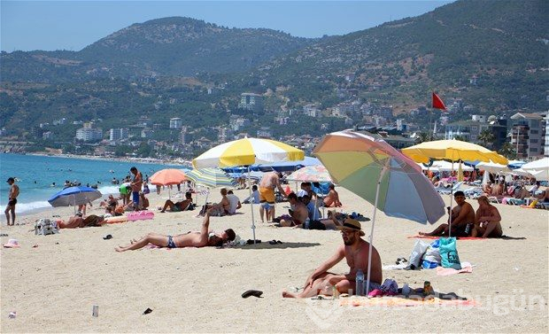 Bayram bitti plajlar turistlere kaldı