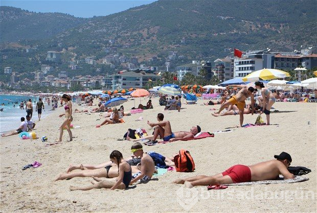 Bayram bitti plajlar turistlere kaldı