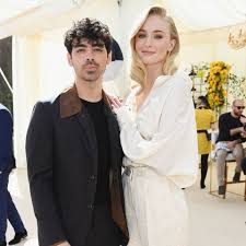 Game of Thrones dizisinin yıldızı Sophie Turner'a bekarlığa veda partisi