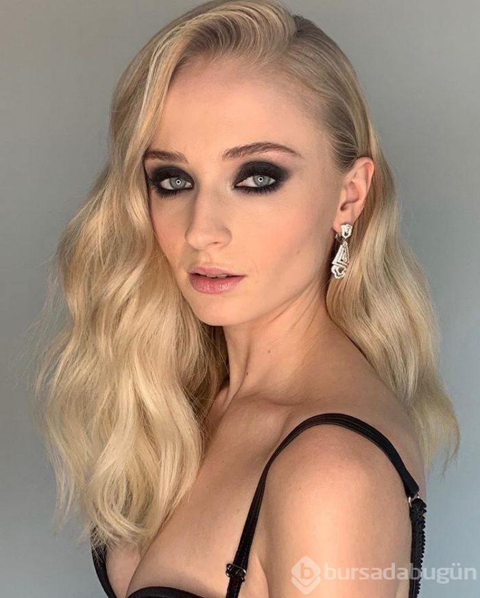 Game of Thrones dizisinin yıldızı Sophie Turner'a bekarlığa veda partisi