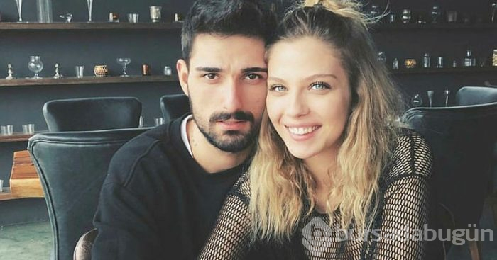 Yasemin Şefkatli, sahneden inen aşkının terini sildi