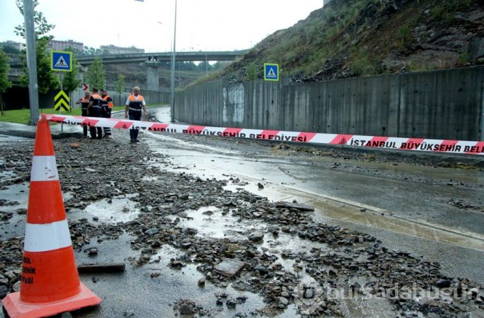 Sarıyer'de toprak kayması