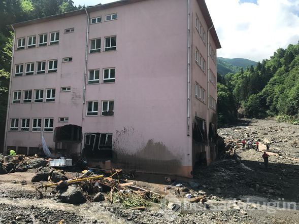 Neden olduğu hasar, gün ağarınca ortaya çıktı