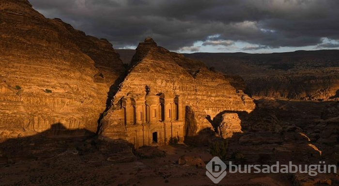 Yüzlerce yıl sonra bulunan görkemli kent Petra