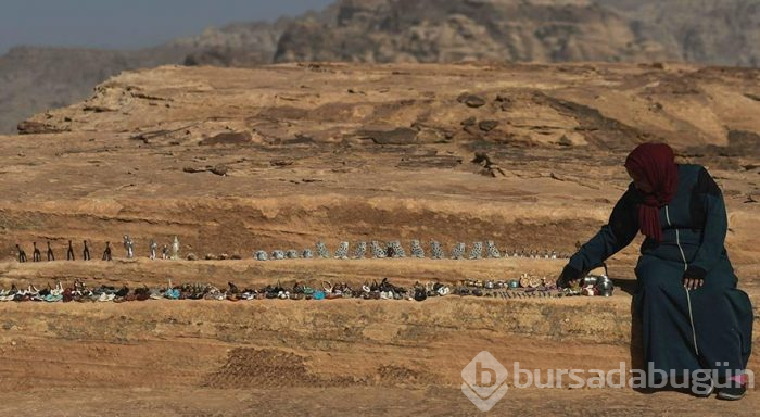 Yüzlerce yıl sonra bulunan görkemli kent Petra