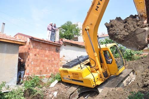 Malkara'da '5 ton altın' iddiası üzerine kazı çalışması başlatıldı