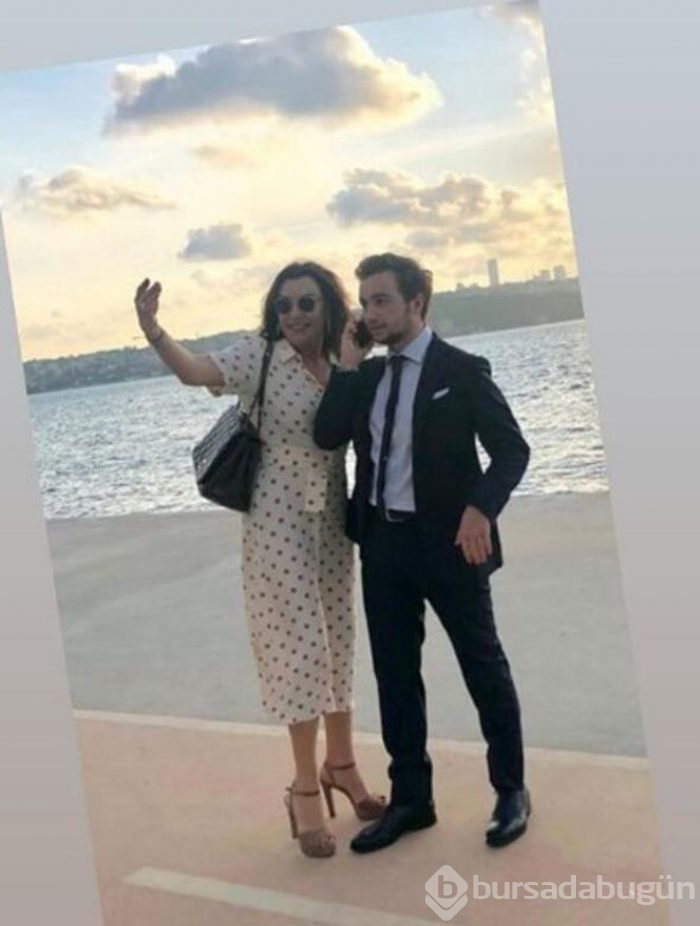 Demet Akbağ'ın oğlu Ali Çika mezun oldu