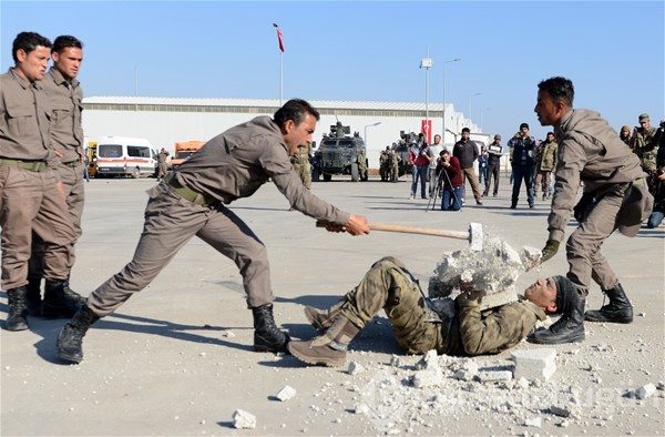 Türkiye`nin eğittiği polisler