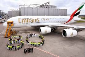 Emirates Havayolları,2660 dolar maaşla çalışacak personel arıyor!