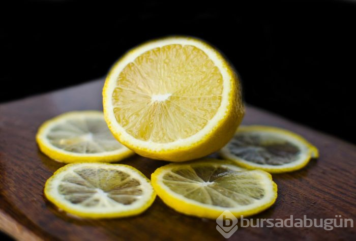 Limon dilimleriyle uyumanın faydaları