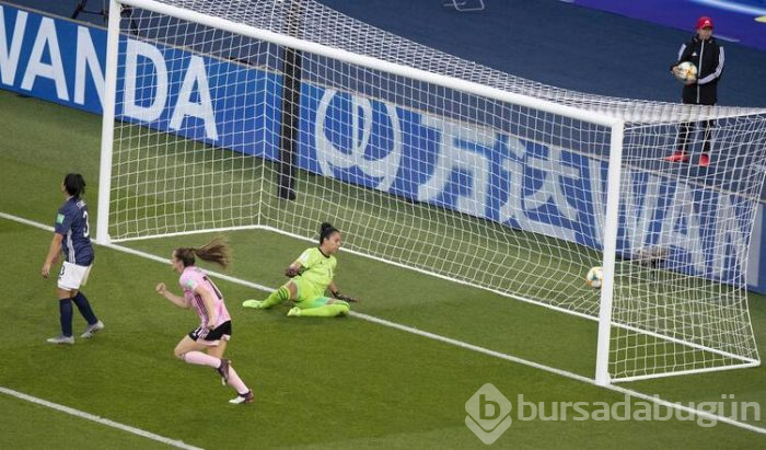 VAR bu sefer kadınları yaktı
