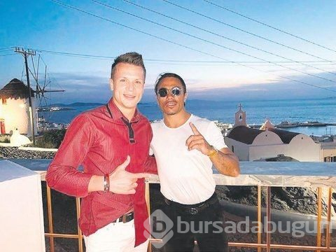  Yunanistan'da da restoran açtı