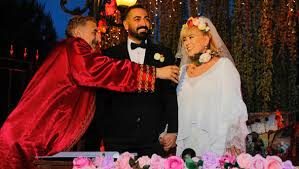 Zerrin Özer'in boşandığı Murat Akıncı'nın işlediği suçlar ortaya çıktı