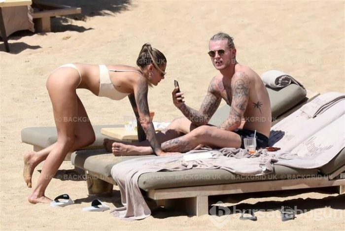 Kim, nerede tatilde?

