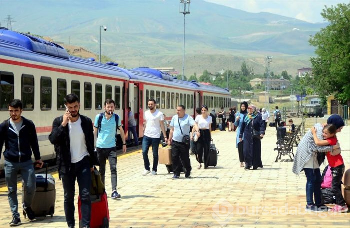 Yaz tatilinde Vangölü Ekspresi'ne büyük ilgi