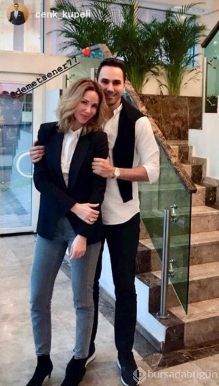 Demet o evi boşalttı