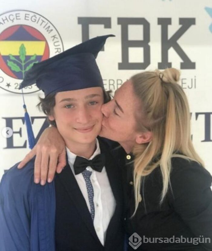 Cano mezun oldu!
