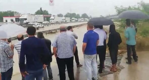 D100 sel sularına teslim oldu
