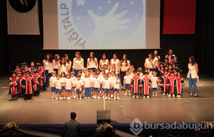 Özel Yiğitalp Anaokulu'nda 20.yıl mezuniyet coşkusu!