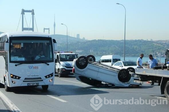 15 Temmuz Şehitler Köprüsü'nde otomobil takla attı