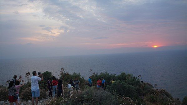 Kuşadası`nda gün batımı

