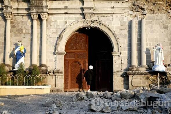 Kıyıya vuran balık deprem ve tsunami endişesine yol açtı.
