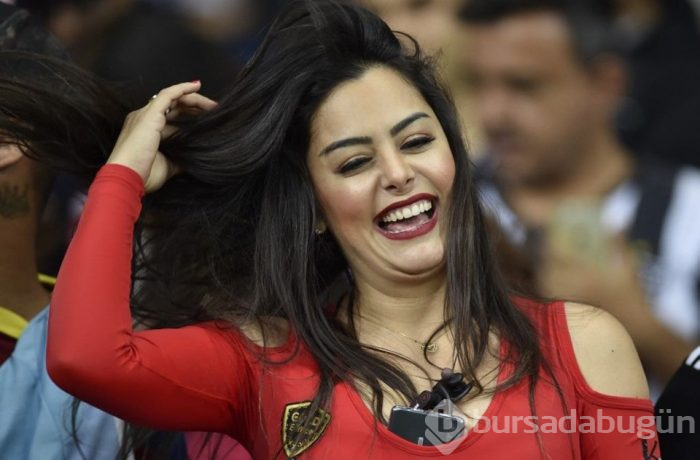 Larissa Riquelme 9 yıl sonra yine tribünde