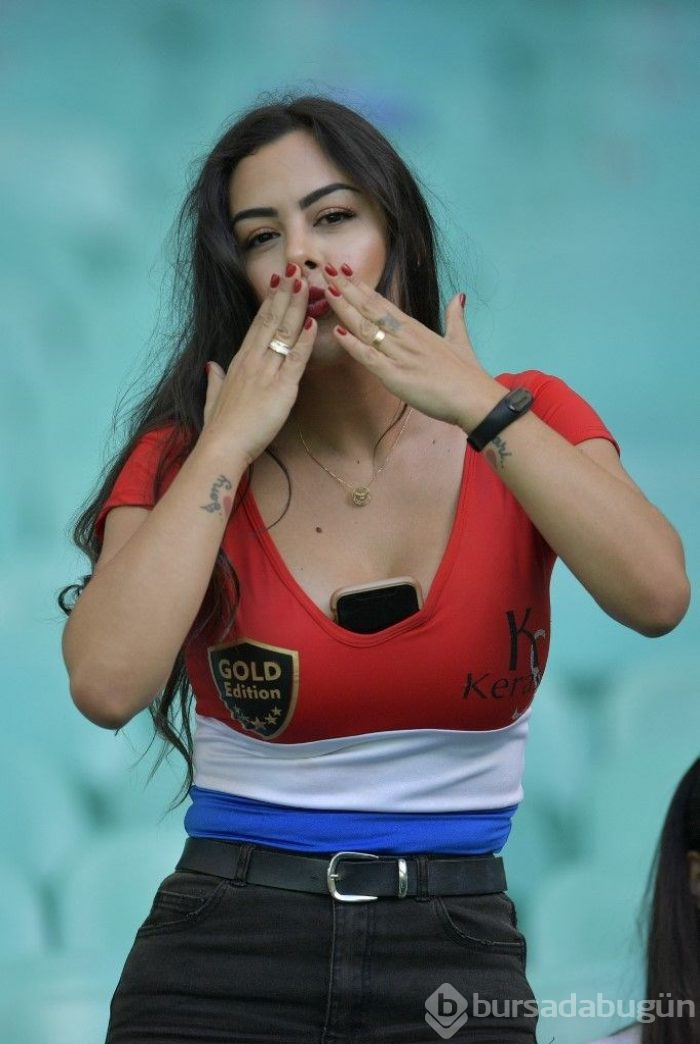 Larissa Riquelme 9 yıl sonra yine tribünde