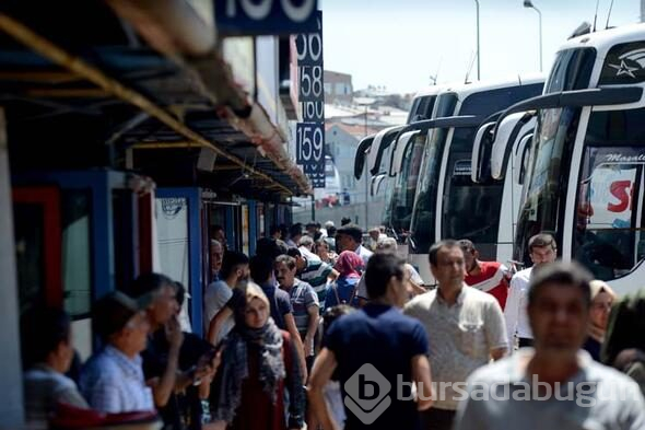 Otogarda gidiş yoğunluğu devam ediyor

