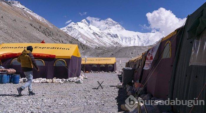 Everest'te dağcıların merkez üssü: Ana kamp