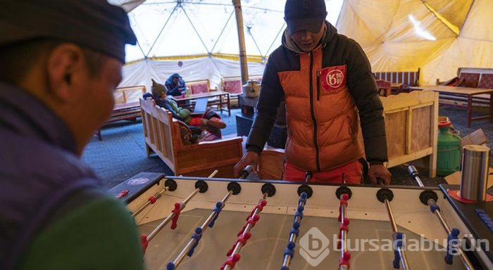 Everest'te dağcıların merkez üssü: Ana kamp