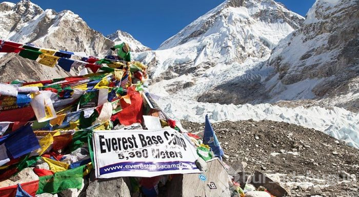 Everest'te dağcıların merkez üssü: Ana kamp