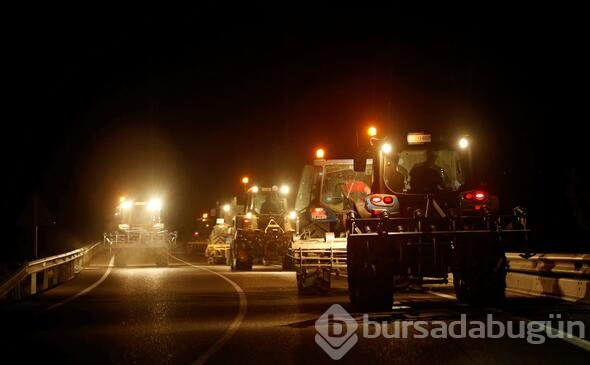 Trafiğe çırılçıplak çıktı