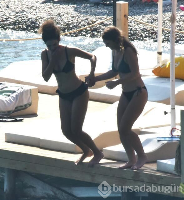Kız kıza tatil
