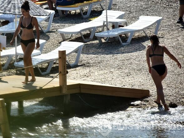 Kız kıza tatil

