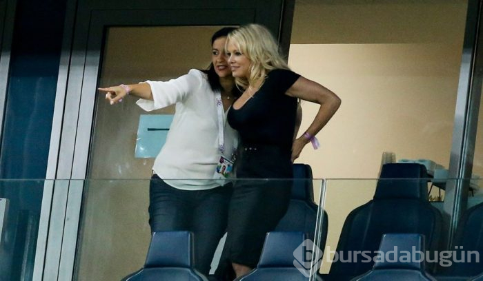 Adil Rami'den Pamela Anderson'a canavar cevabı