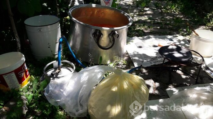 Karslı kadınların kış hazırlığı başladı
