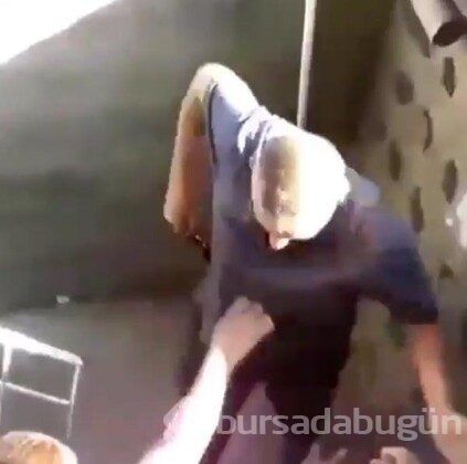 Yengelerini dövüp bıçakla saldırdı!