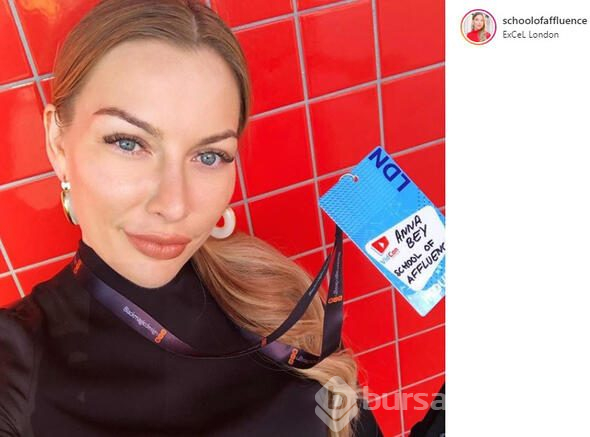 Ünlü blogger zengin koca bulma dersi veriyor

