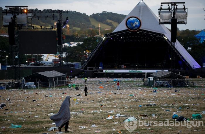 Glastonbury Festivali'nin ardında çöp dağı kaldı