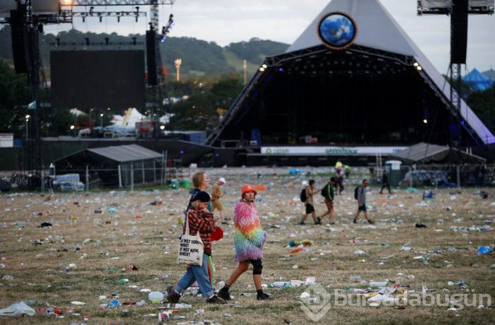 Glastonbury Festivali'nin ardında çöp dağı kaldı