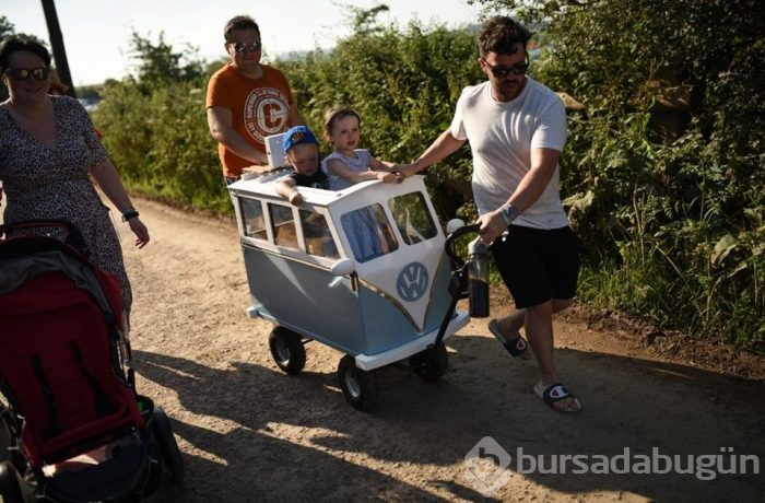 Glastonbury Festivali'nin ardında çöp dağı kaldı