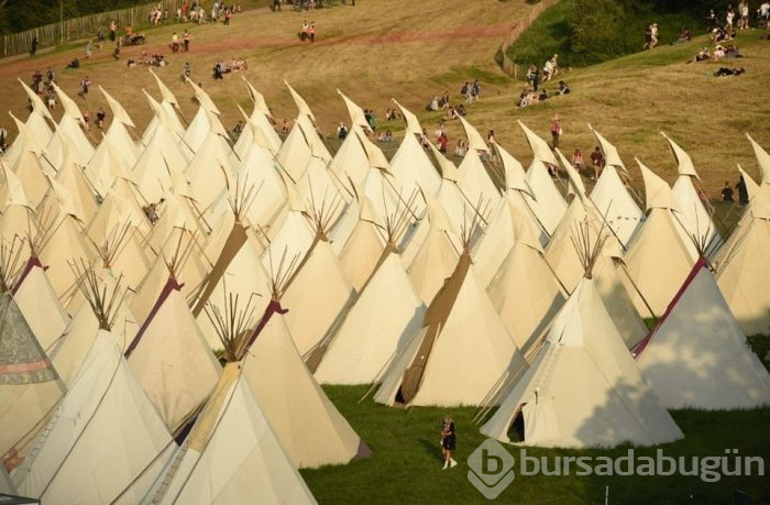 Glastonbury Festivali'nin ardında çöp dağı kaldı