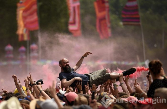 Glastonbury Festivali'nin ardında çöp dağı kaldı