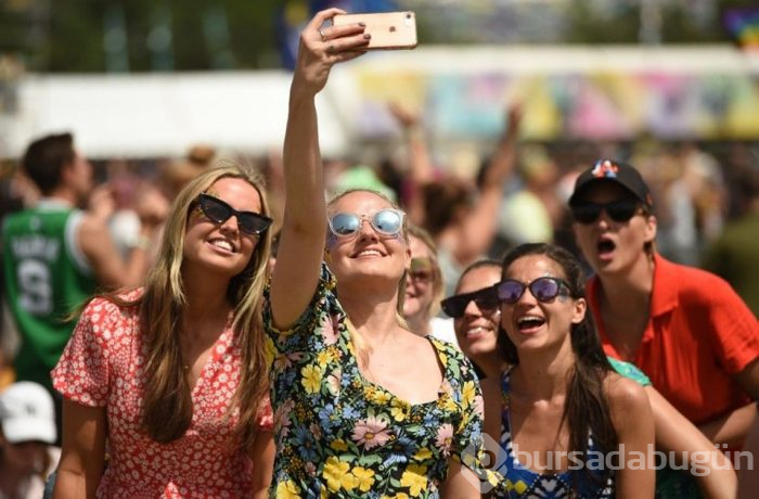 Glastonbury Festivali'nin ardında çöp dağı kaldı