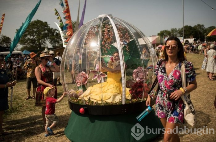 Glastonbury Festivali'nin ardında çöp dağı kaldı