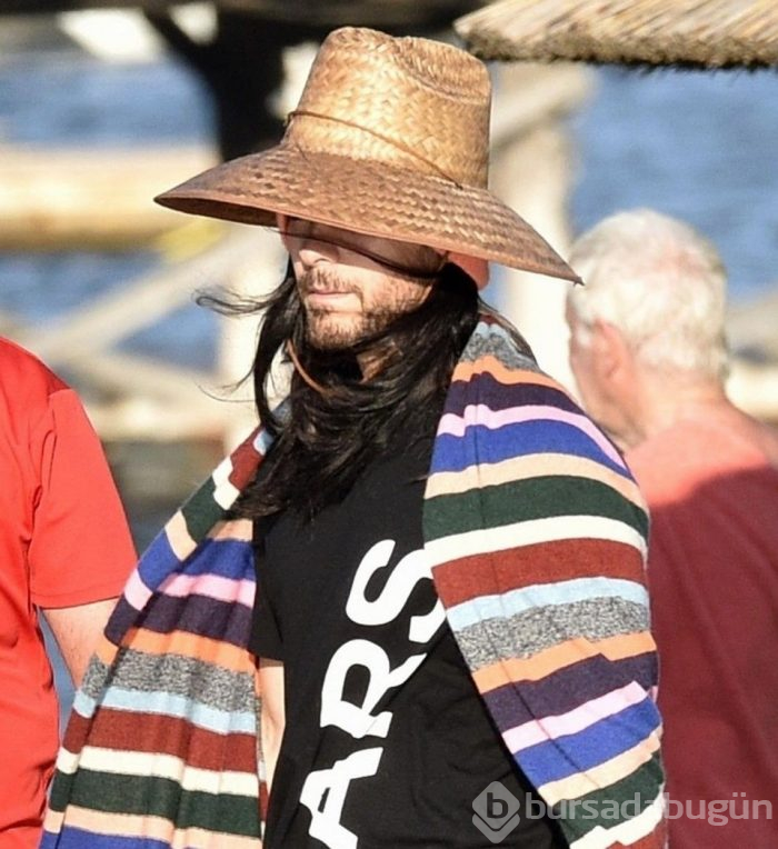 Jared Leto tatilde paparazzilerden gizlenmeye çalıştı