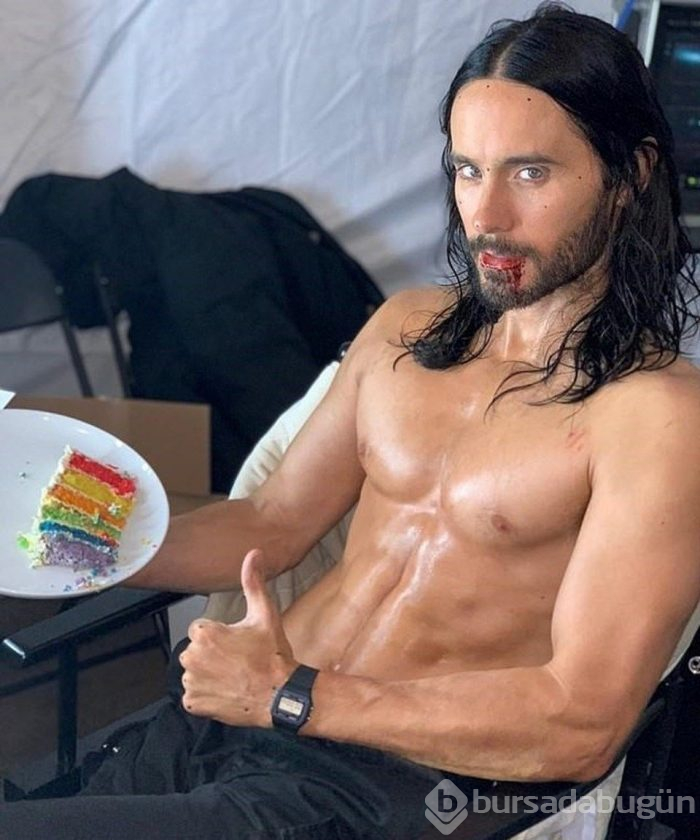 Jared Leto tatilde paparazzilerden gizlenmeye çalıştı