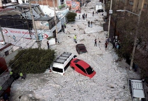 Meksika'da yaz ortasında dolu fırtınası