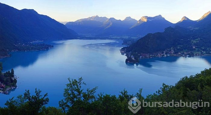 Avrupa'nın en temiz gölü Annecy